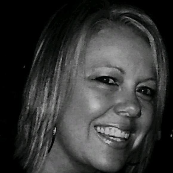 Meet your Posher, Tonya - Picture 1 of 1